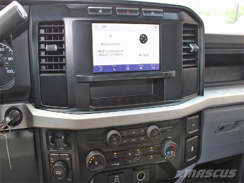 Ford F550 Camion cu carlig de ridicare