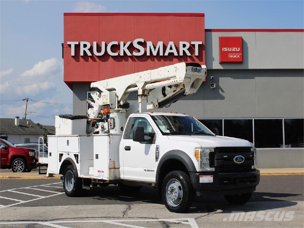 Ford F550 Platforme aeriene montate pe camion