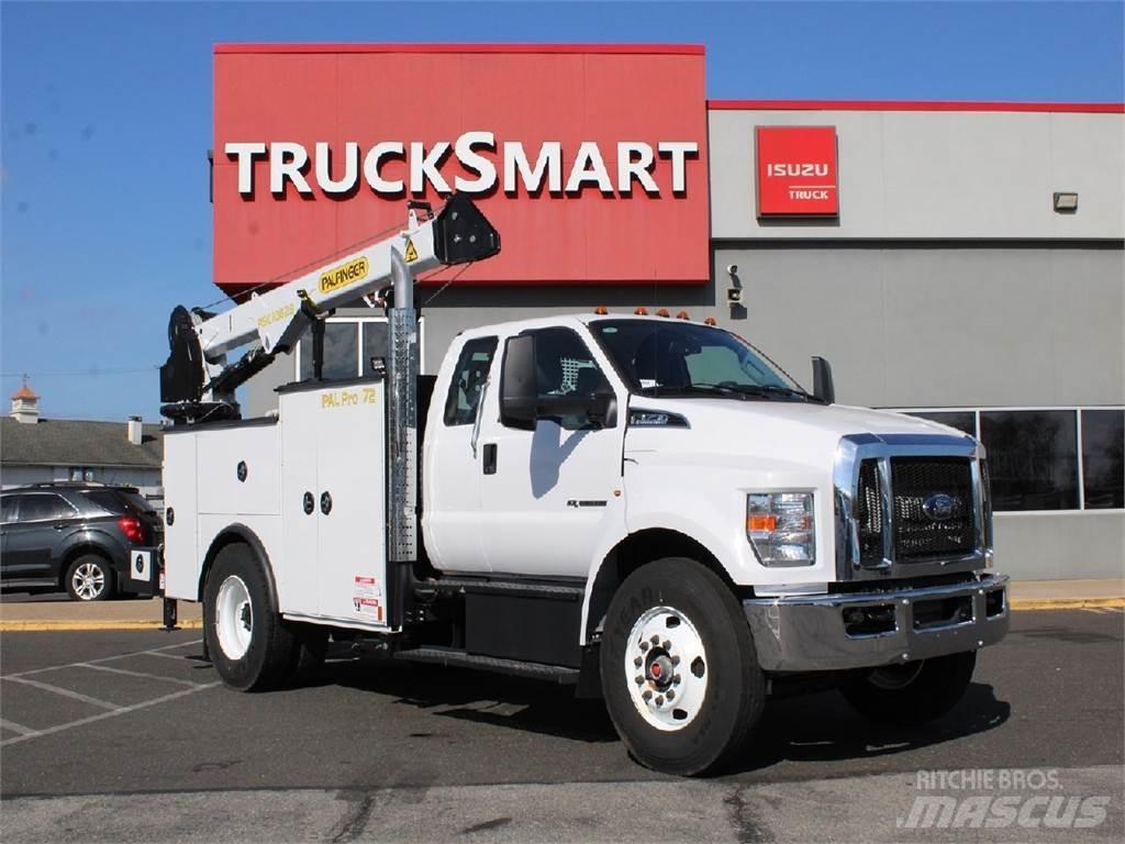 Ford F750 Camioane cu macara