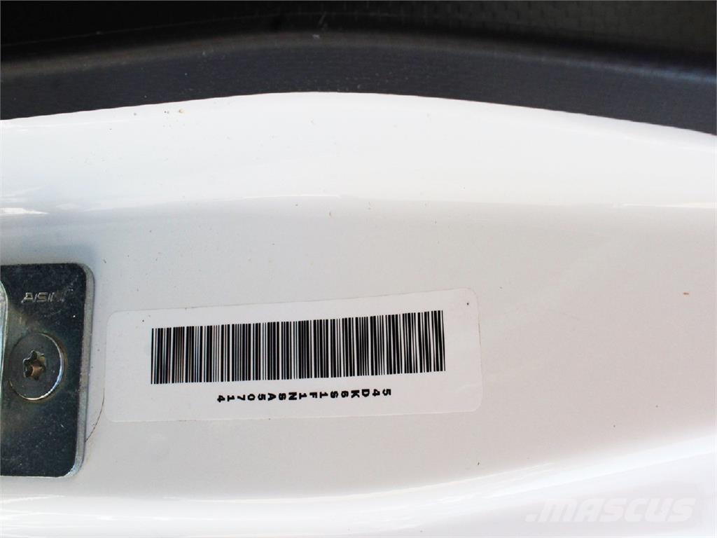 Isuzu FTR Camion cu carlig de ridicare