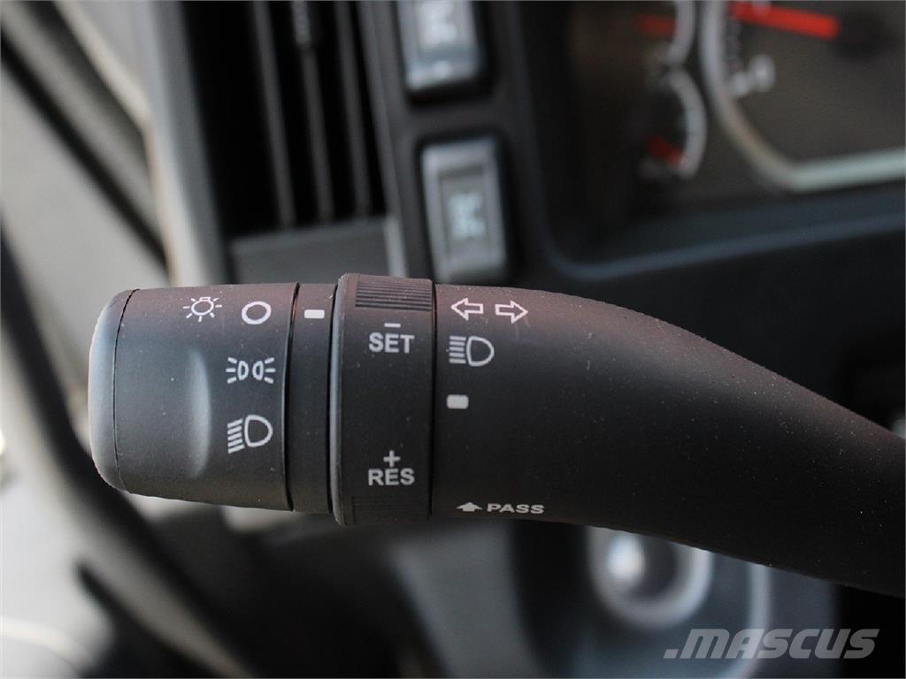 Isuzu FVR Camion cu carlig de ridicare