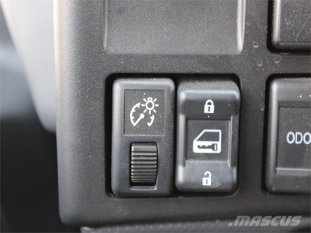 Isuzu NPR-HD Camion cu carlig de ridicare