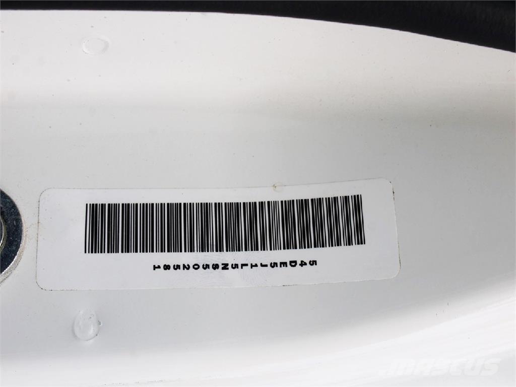 Isuzu NQR Camioane Demontabile