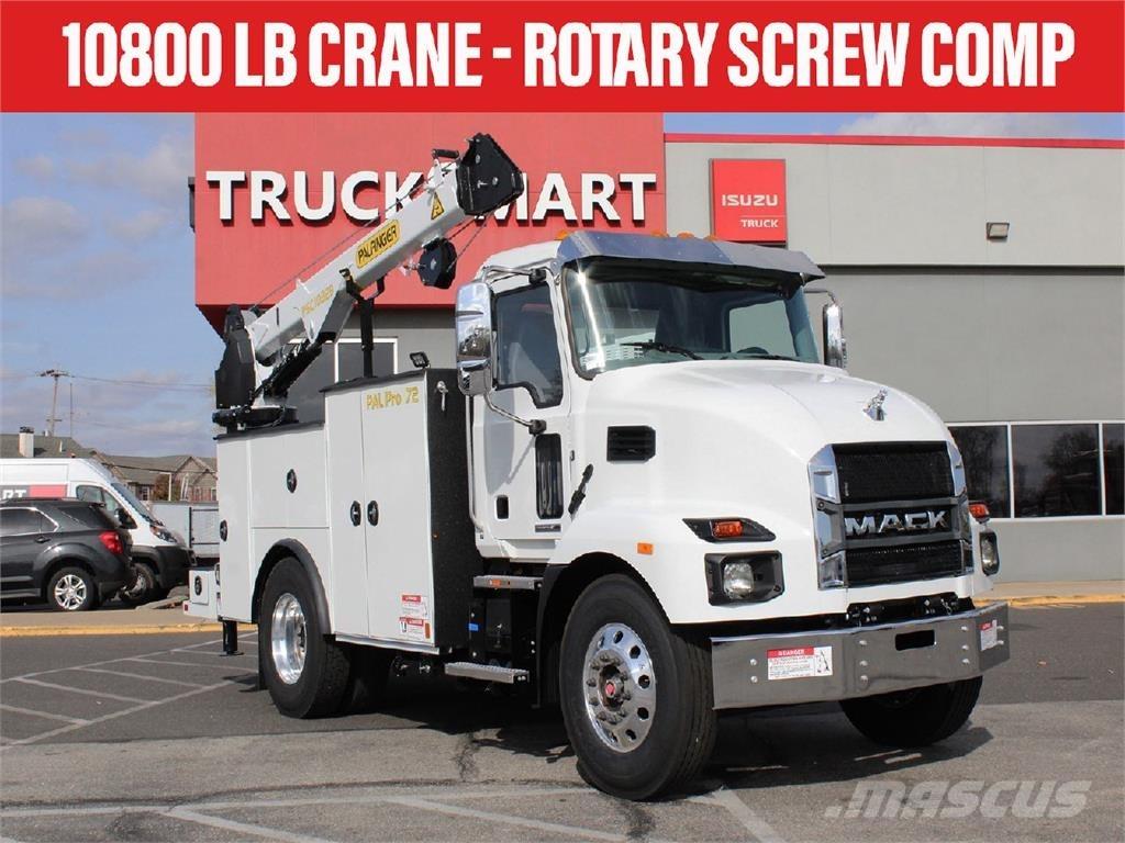 Mack MD6 Camioane cu macara