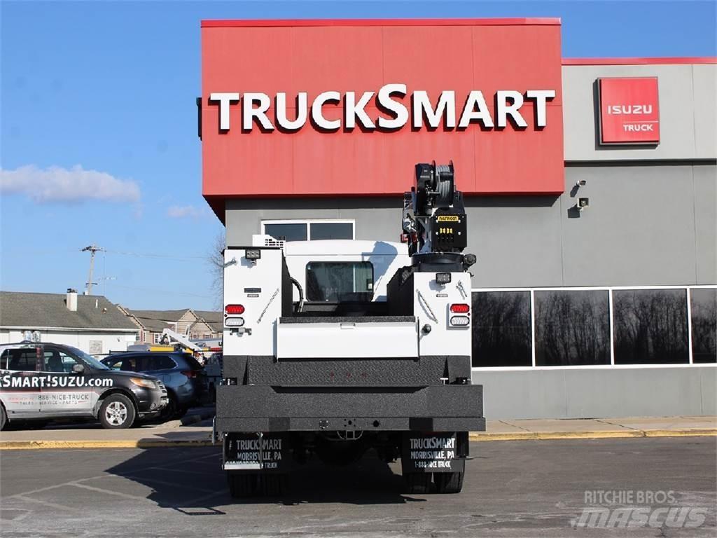 Peterbilt 537 Camioane cu macara