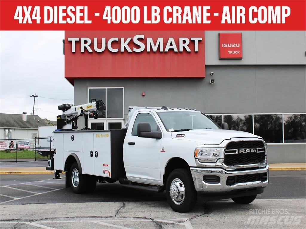 RAM 3500 Camioane cu macara