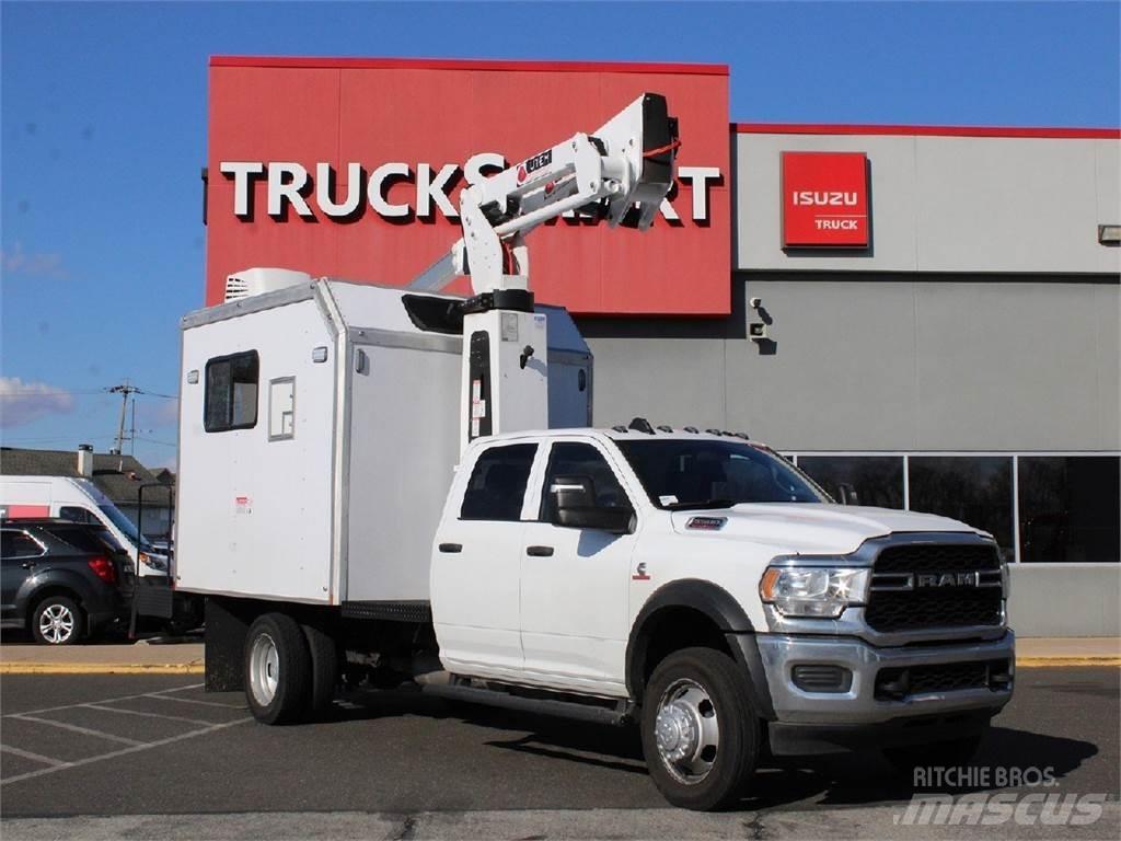 RAM 5500 Platforme aeriene montate pe camion