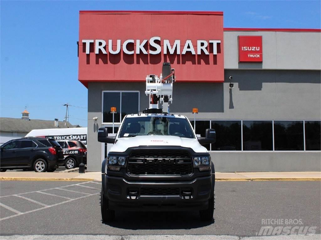RAM 5500 Platforme aeriene montate pe camion