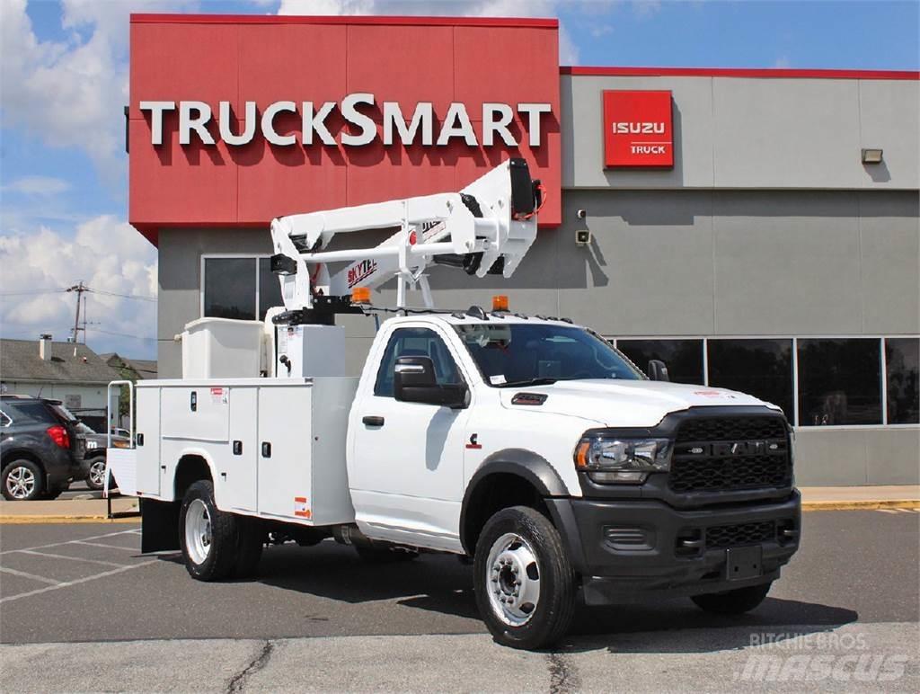 RAM 5500 Platforme aeriene montate pe camion