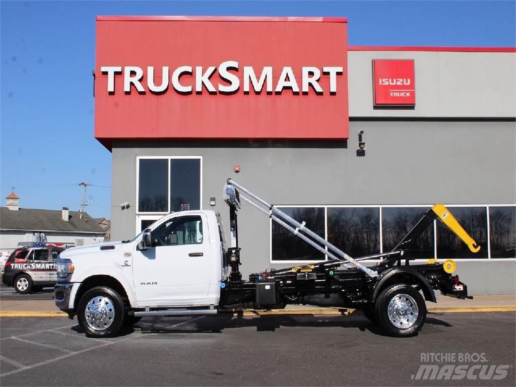 RAM 5500 Camion cadru container