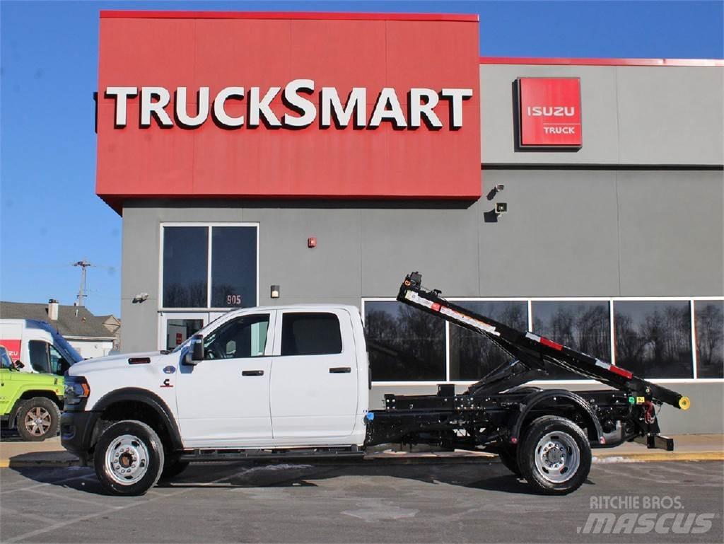 RAM 5500 Camion cadru container