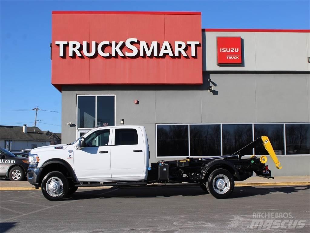 RAM 5500 Camion cadru container
