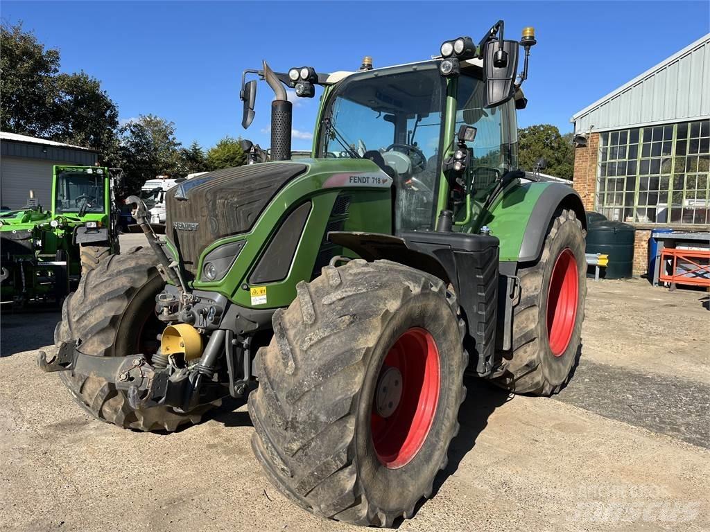 Fendt 718 Tractoare