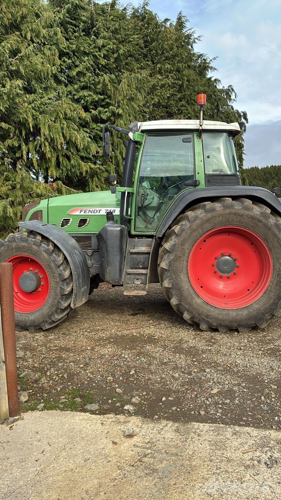 Fendt 718 Tractoare