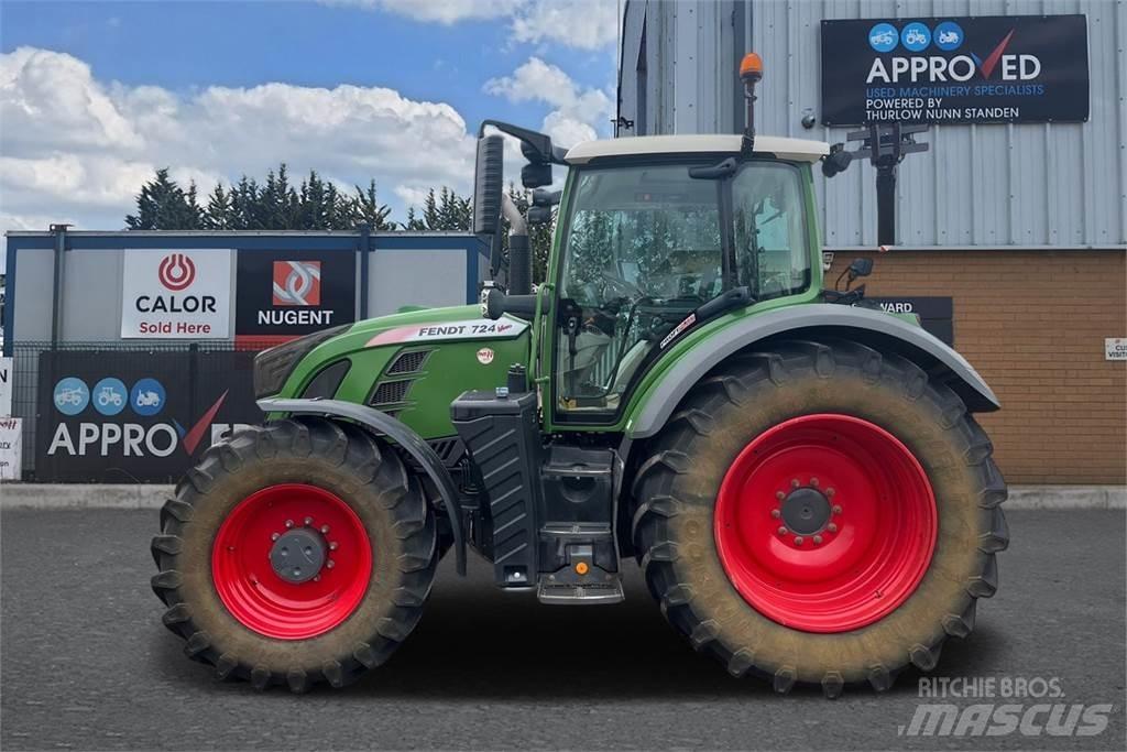 Fendt 724 VARIO S4 Tractoare