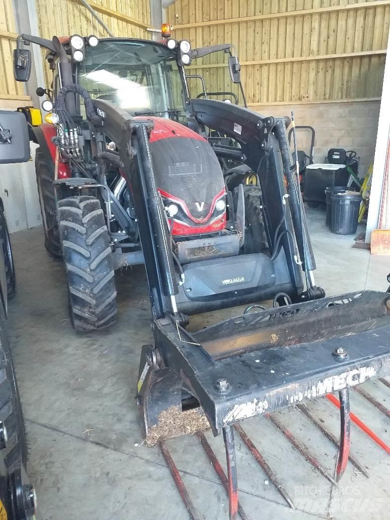 Valtra A115MH4 Tractoare