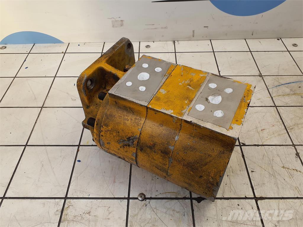  Dual gear pump Piese si echipamente pentru macara