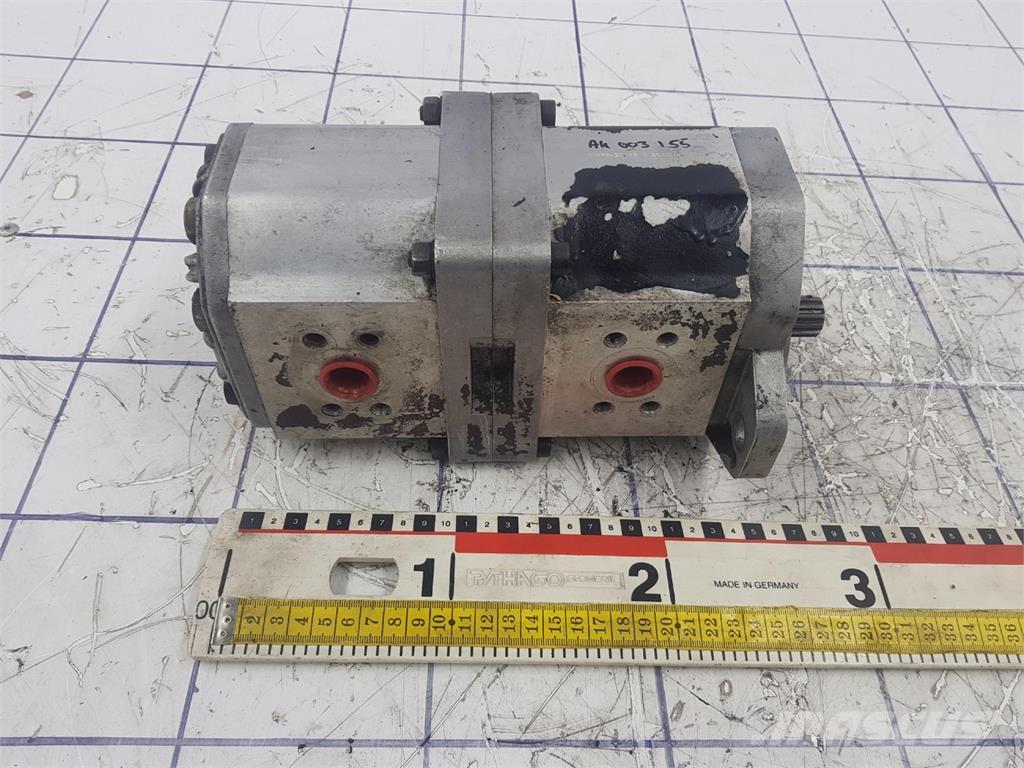  Dual gear pump Piese si echipamente pentru macara
