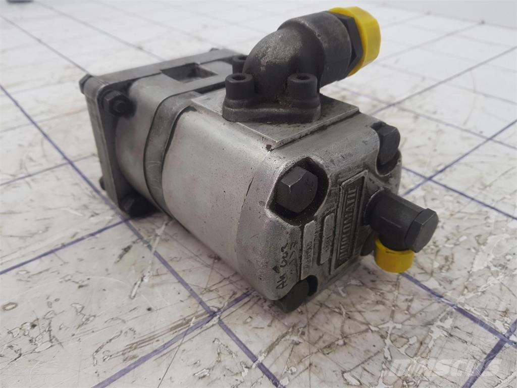  Duplomatic gear pump Piese si echipamente pentru macara