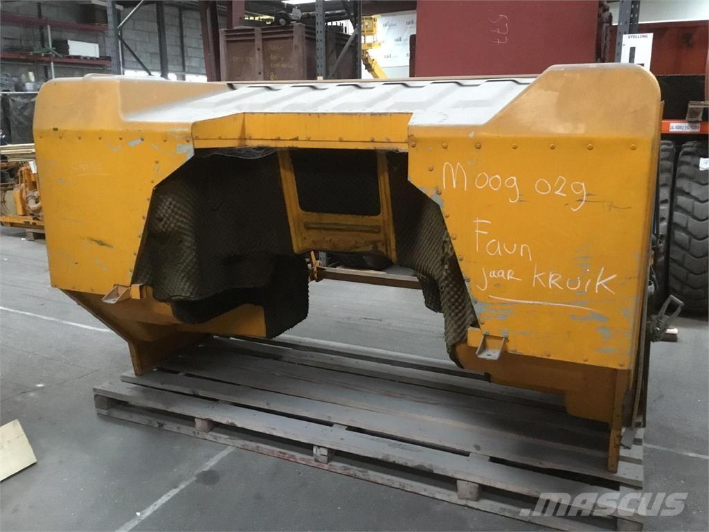 Faun KF lower cabin Cabine si interior