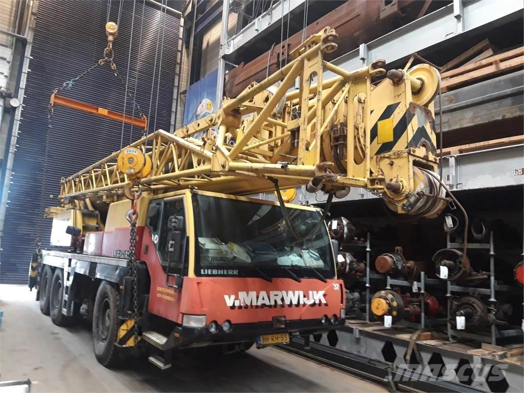 Liebherr LTM 1060-2 Macara pentru orice teren