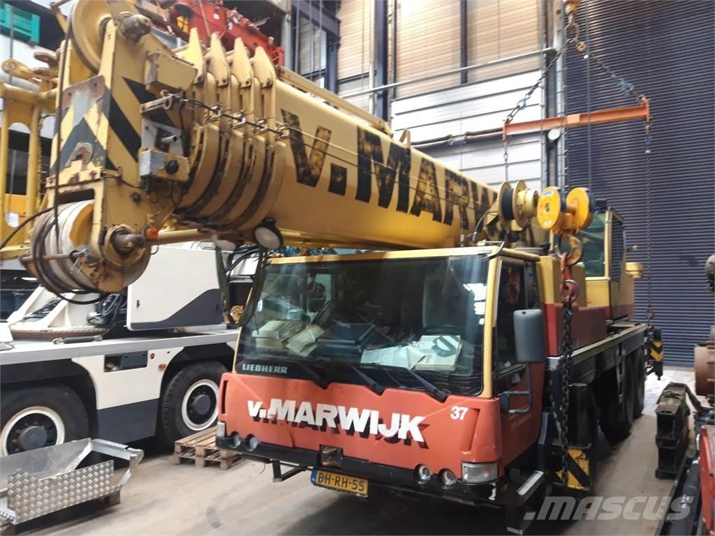 Liebherr LTM 1060-2 Macara pentru orice teren