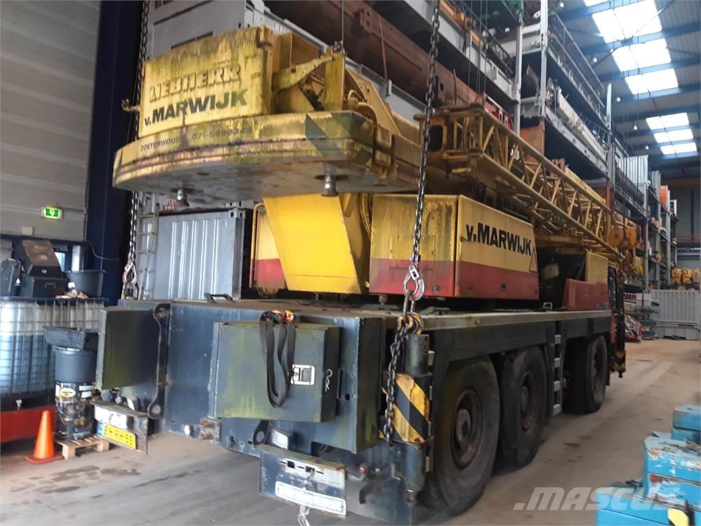 Liebherr LTM 1060-2 Macara pentru orice teren