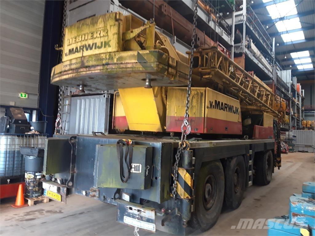 Liebherr LTM 1060-2 Macara pentru orice teren