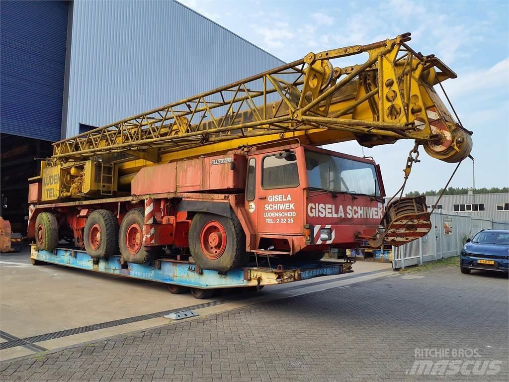 Liebherr LTM 1100 Macara pentru orice teren