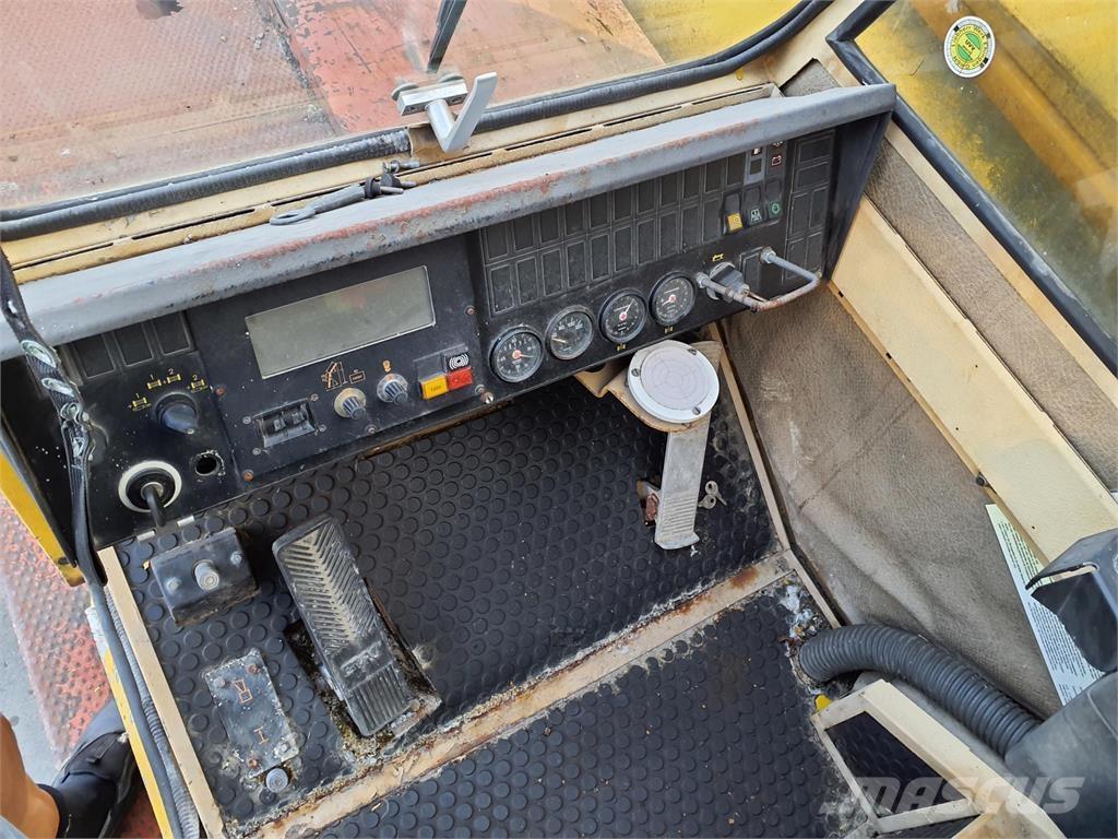 Liebherr LTM 1100 Macara pentru orice teren