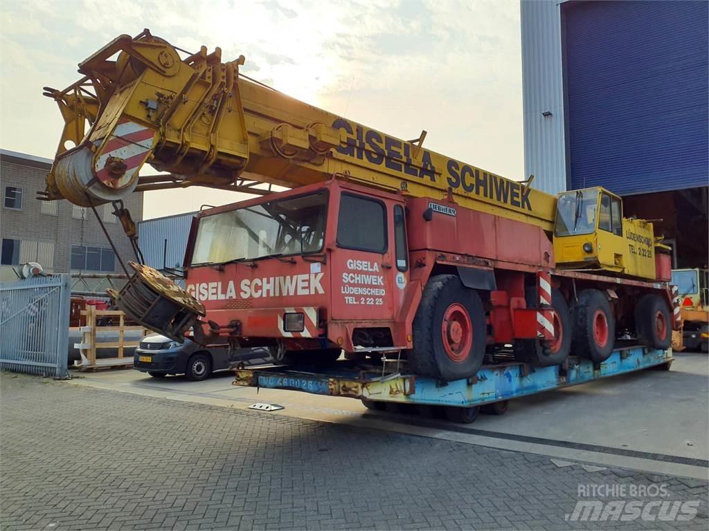 Liebherr LTM 1100 Macara pentru orice teren