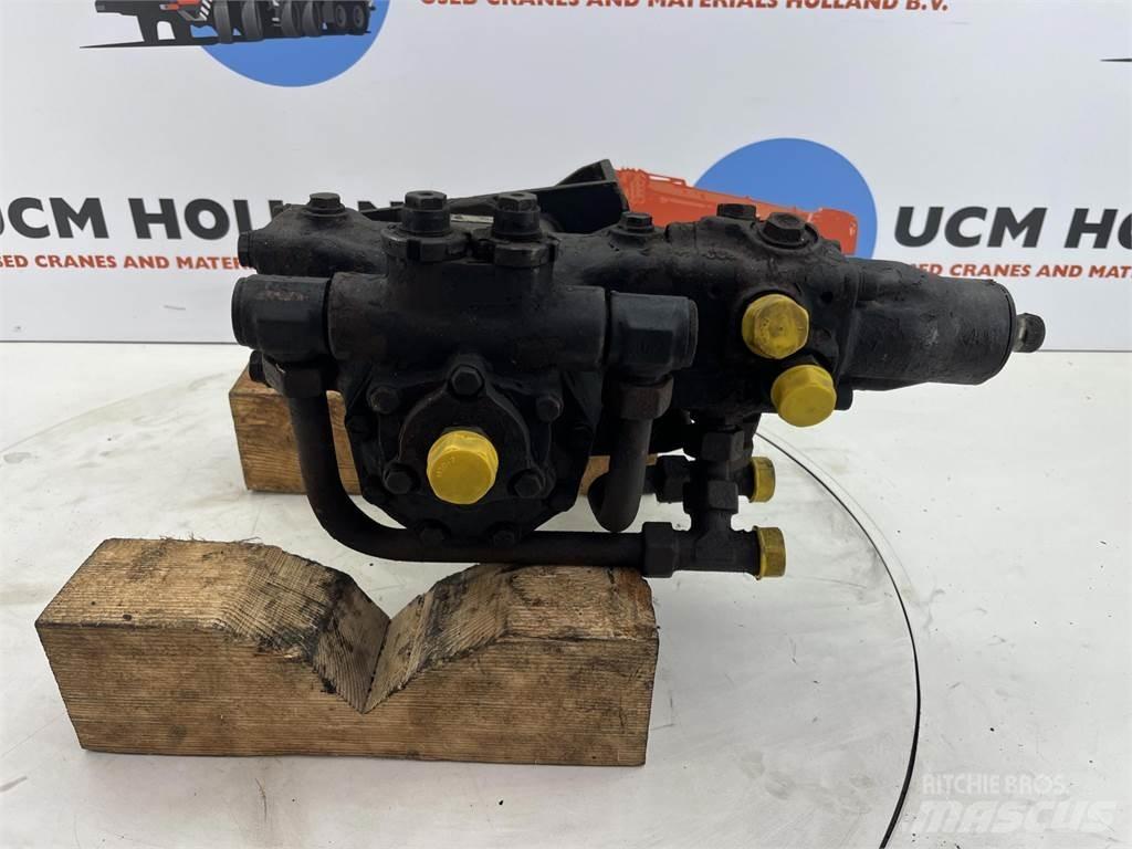  Steering box Piese si echipamente pentru macara