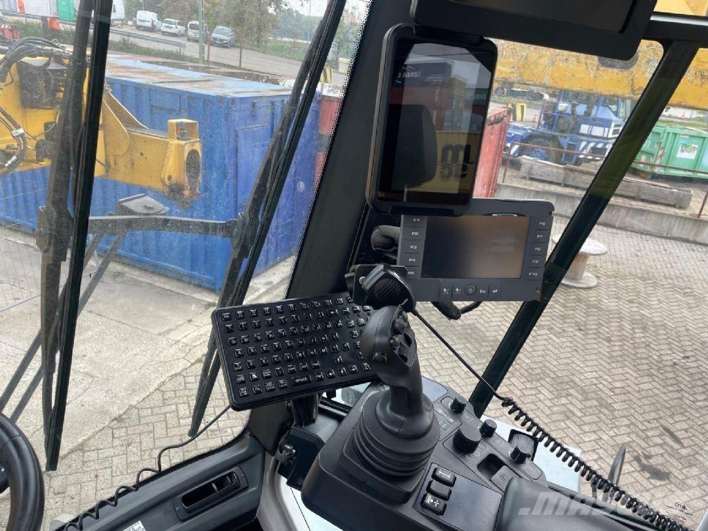 Hyster RS46-41XD/67S Stivuitoare Telescopice Rotative