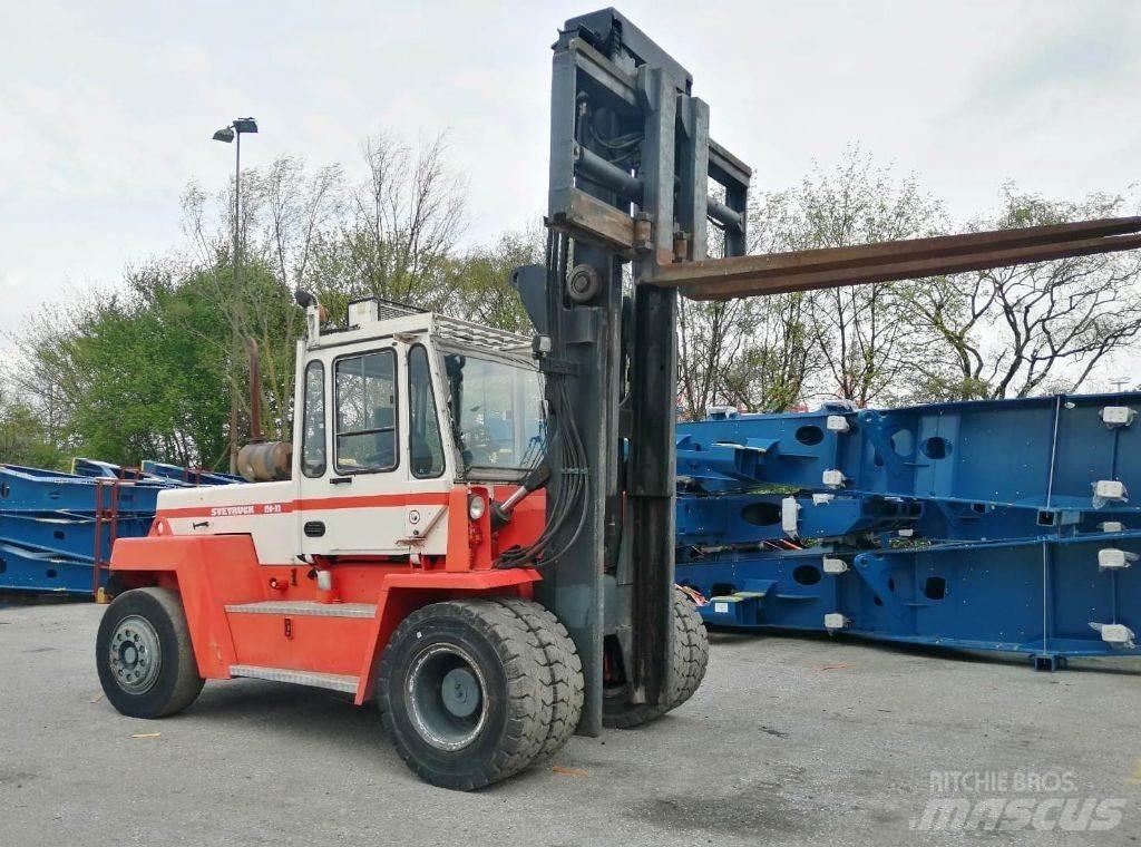 Svetruck 13,6-120-32 Stivuitor diesel