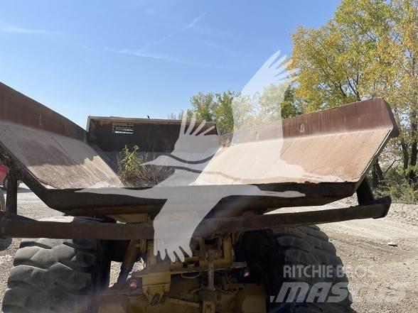 CAT D400D Transportoare articulate