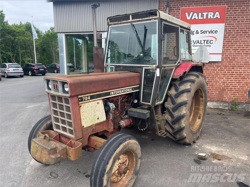 IH 784 Tractoare