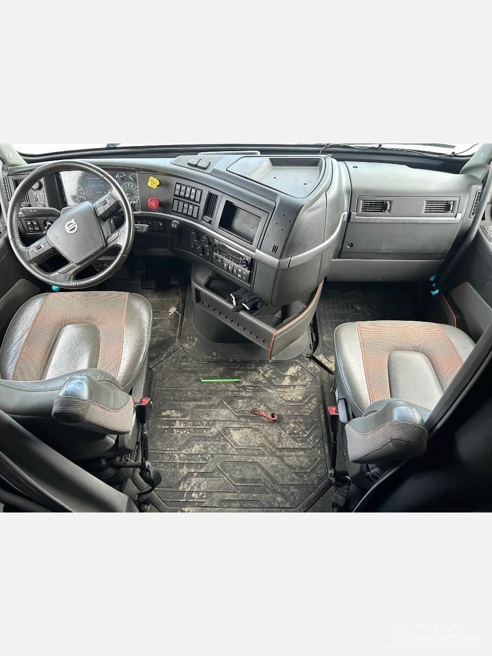 Volvo VNL Autotractoare