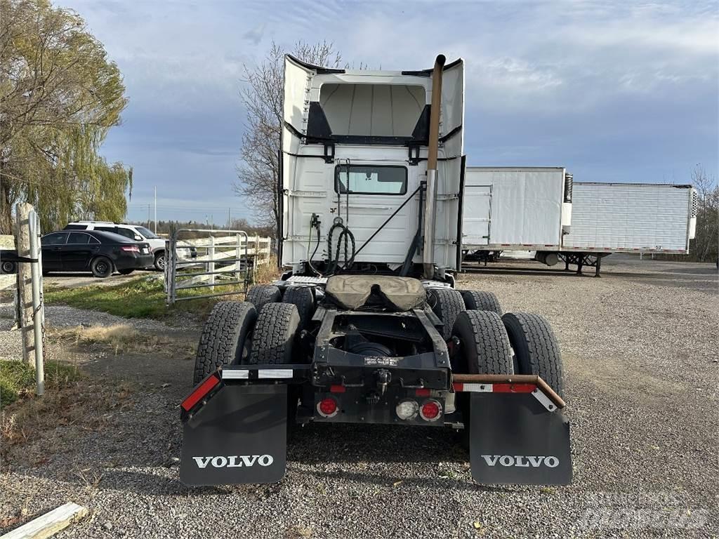 Volvo VNL300 Autotractoare