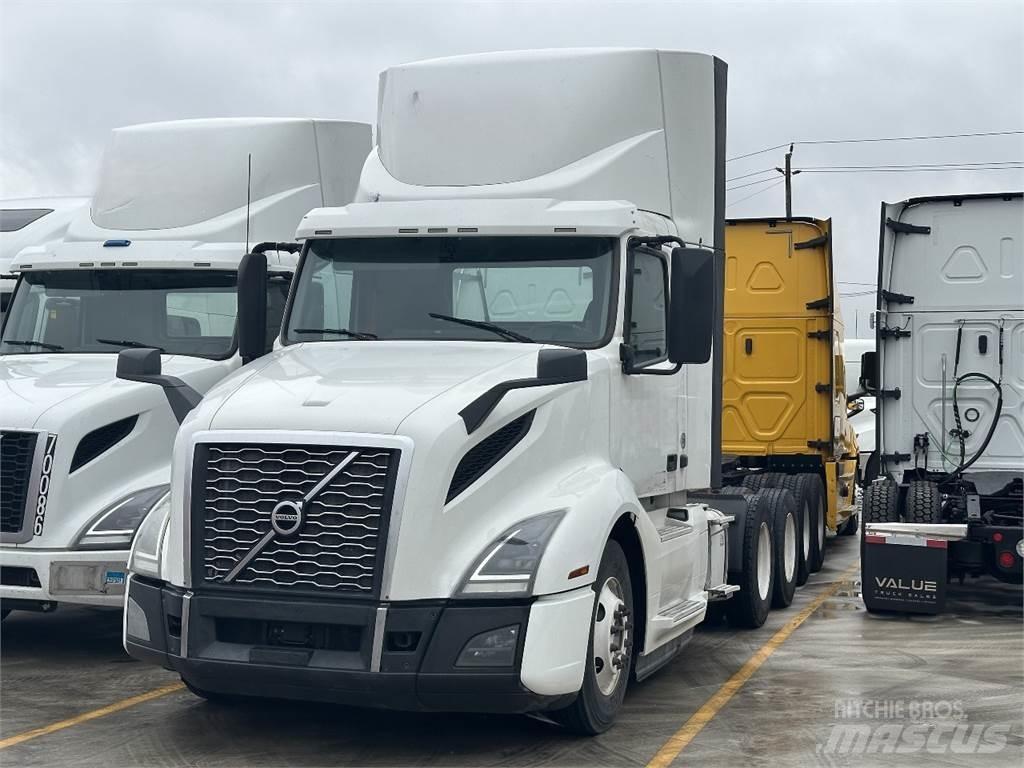 Volvo VNL300 Autotractoare