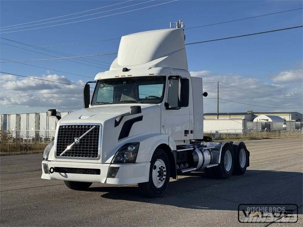 Volvo VNL300 Autotractoare
