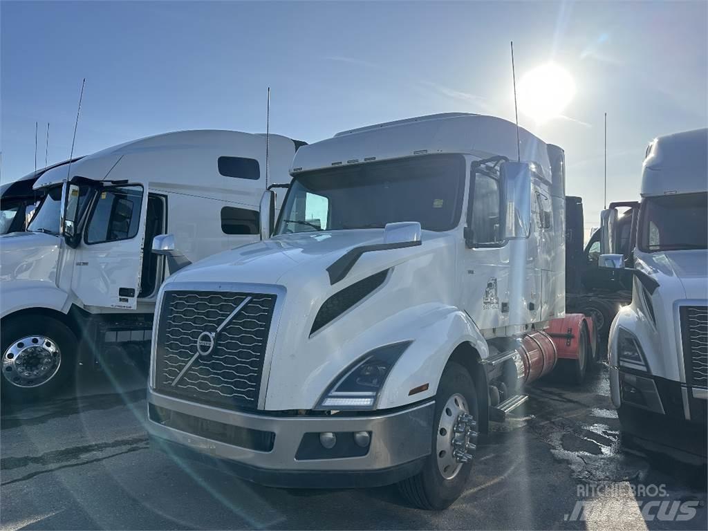 Volvo VNL740 Autotractoare
