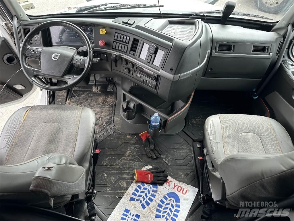 Volvo VNL760 Autotractoare