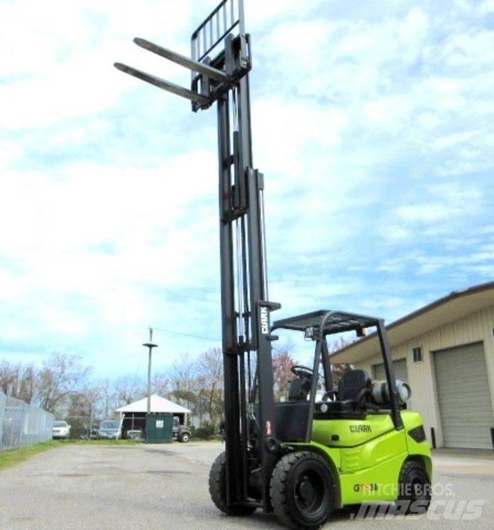 Clark GTS30L Utilaje construcții - Altele