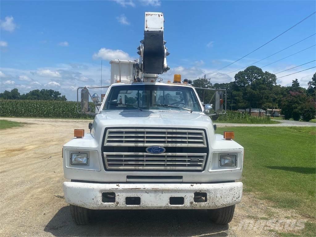 Ford F-800 Utilaje construcții - Altele