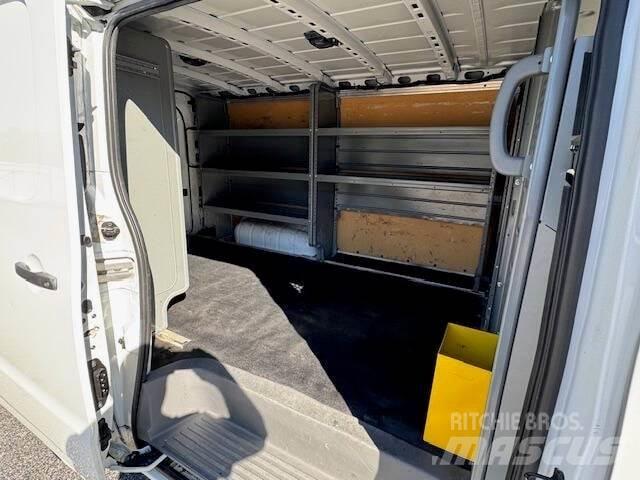 Nissan NV Utilaje construcții - Altele