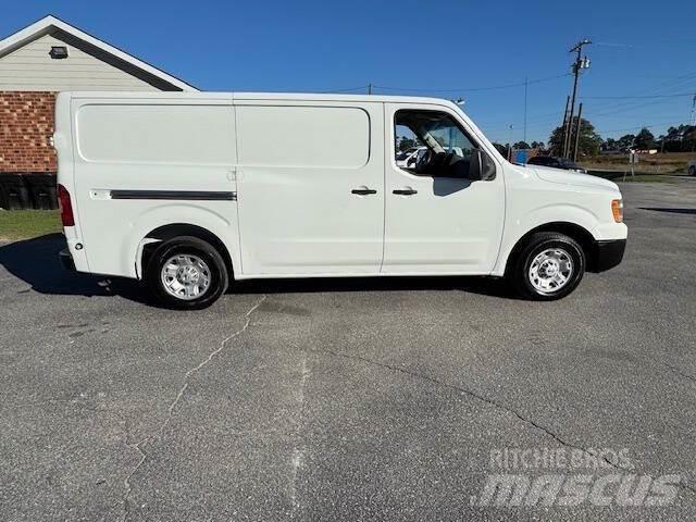 Nissan NV Utilaje construcții - Altele