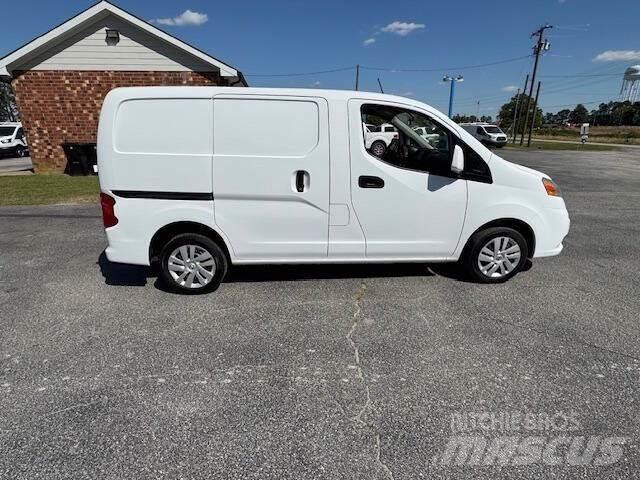 Nissan NV200 Utilaje construcții - Altele