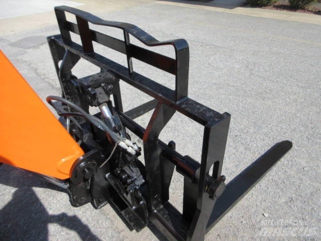 SkyTrak 10054 Utilaje construcții - Altele
