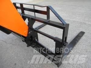 SkyTrak 8042 Utilaje construcții - Altele