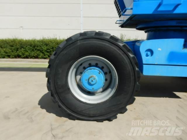 Aichi SP21AJ Nacele cu brat telescopic